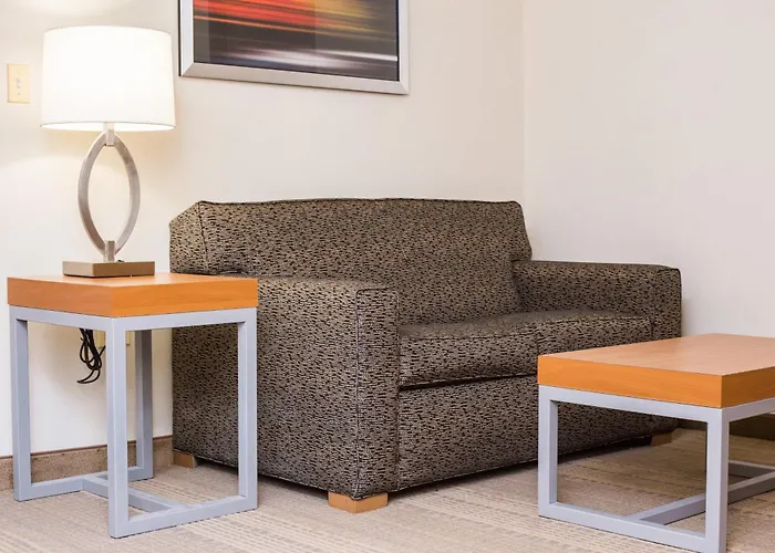 Hotel & By Ihg Bolingbrook