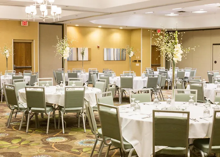 Hotel & By Ihg Bolingbrook