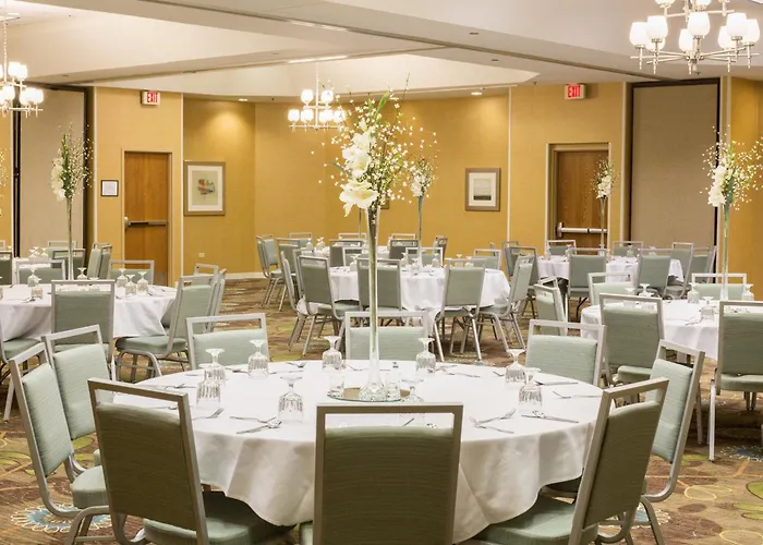 Hotel & By Ihg Bolingbrook