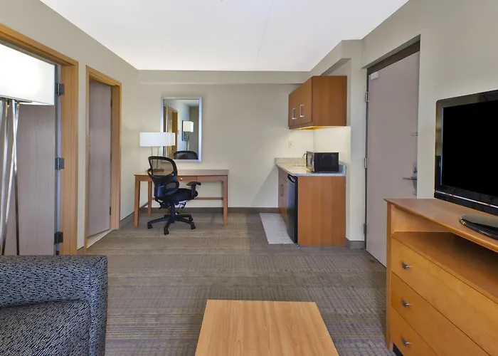 & By Ihg 3* Bolingbrook
