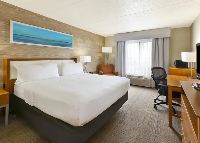 & By Ihg Hotel 3*