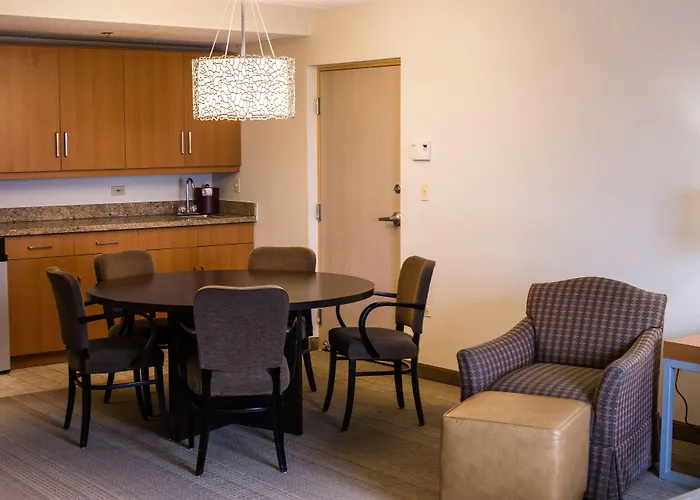 Hotel & By Ihg 3*