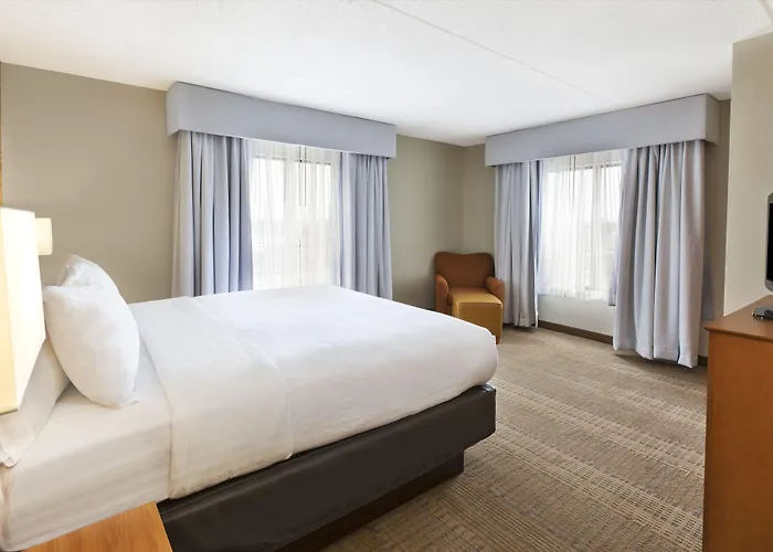 Hotel & By Ihg 3*
