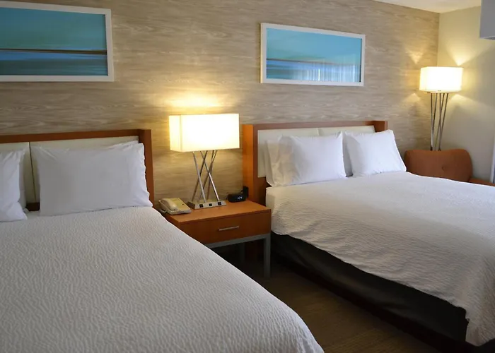 Hotel & By Ihg Bolingbrook