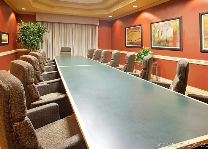 & By Ihg Bolingbrook
