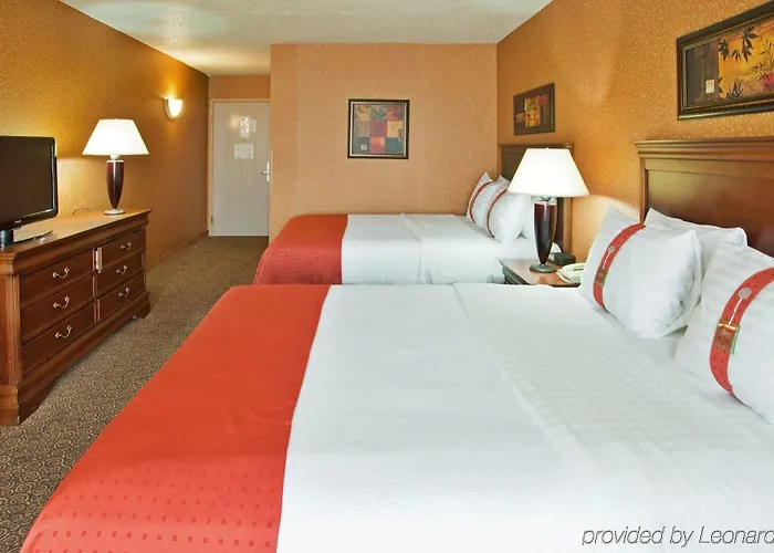 Hotel & By Ihg